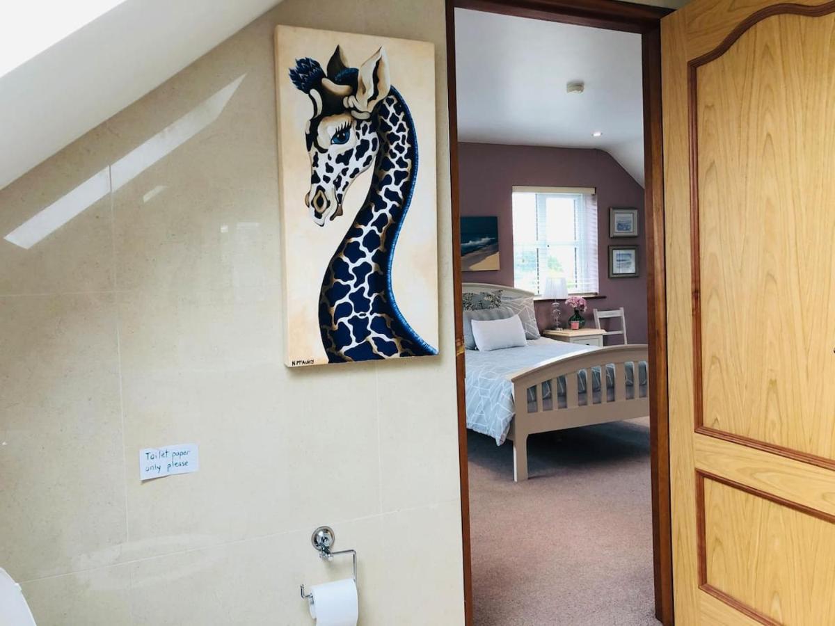 Connemara. 3 Bedroom, 8 Bed, Holiday home Galway