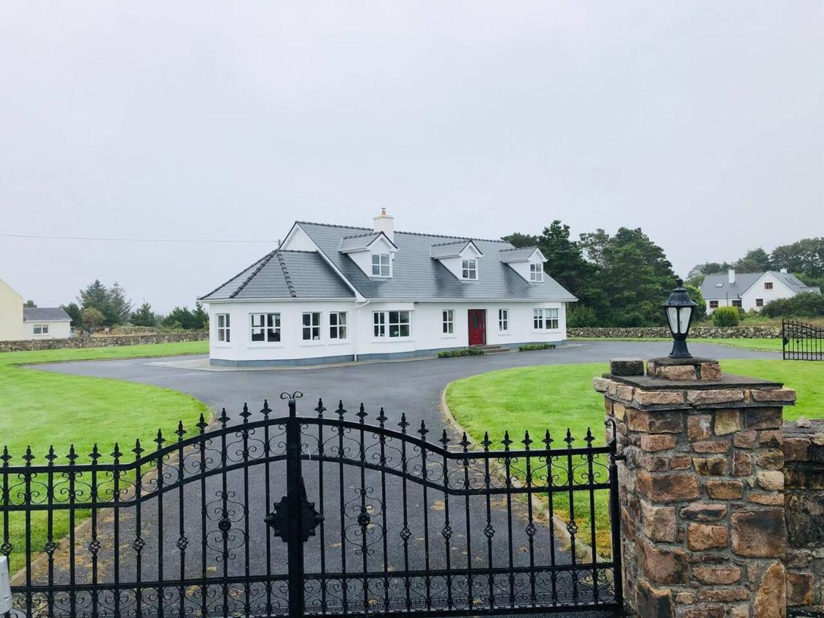 Connemara. 3 Bedroom, 8 Bed, * Galway