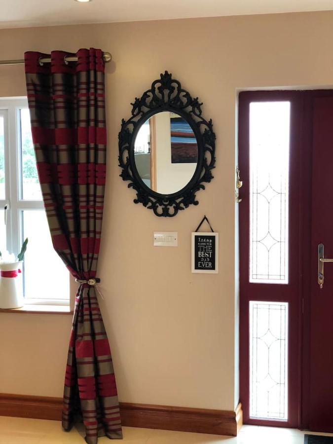 Connemara. 3 Bedroom, 8 Bed, *