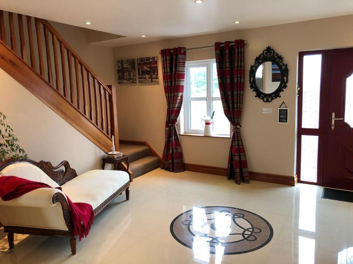Connemara. 3 Bedroom, 8 Bed, Holiday home Galway