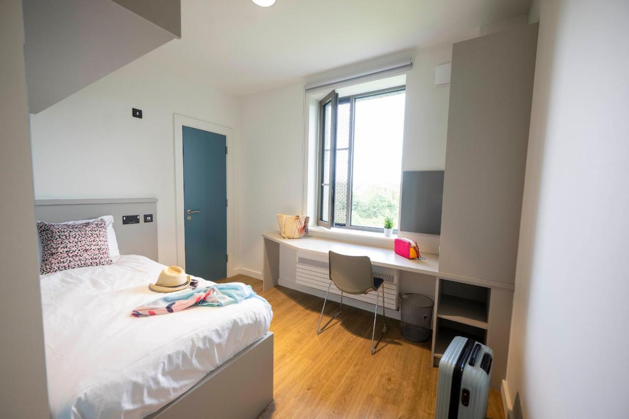 Of Hostel Galway