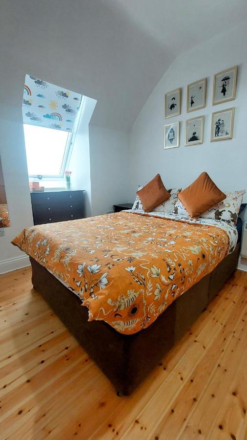 Private Double Bedroom In Front Of The Port - * Galway