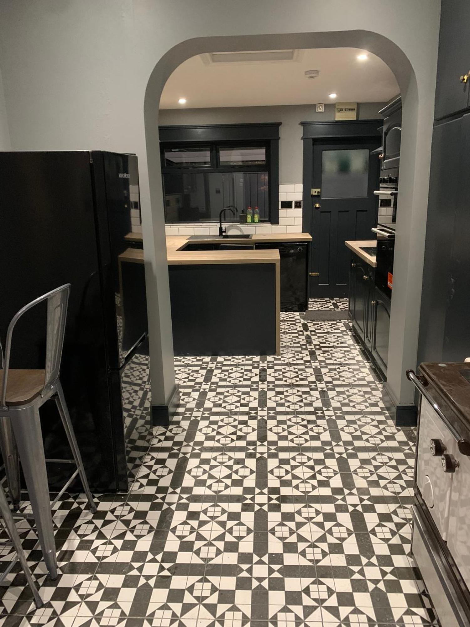 Twelve - Boutique -galway Centre -6 Bed En-suite - Free Parking Galway