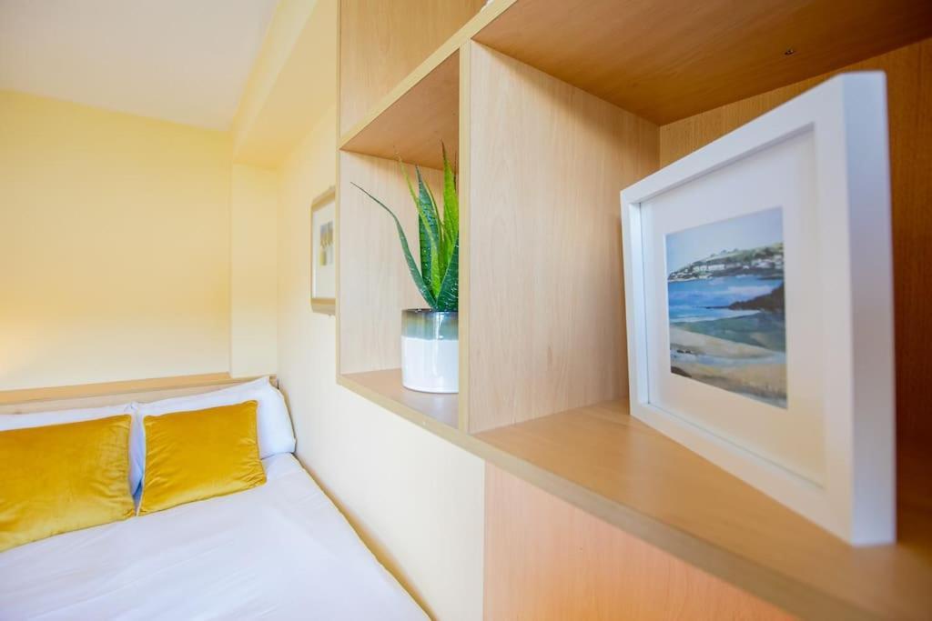 74 - 4 Bed Townhouse With Parking By Shortstays Holiday home Galway