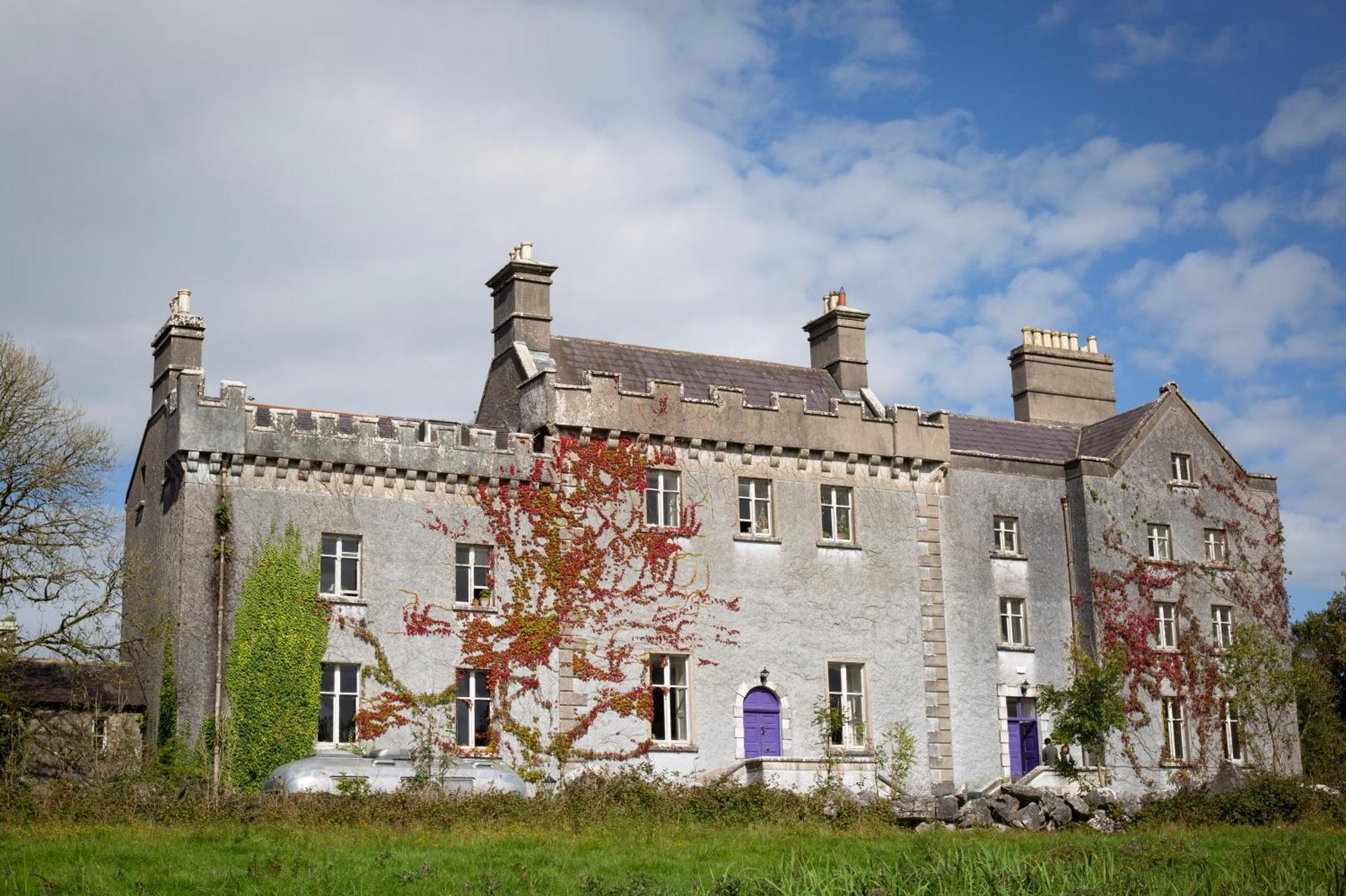 Cregg Castle Country house
