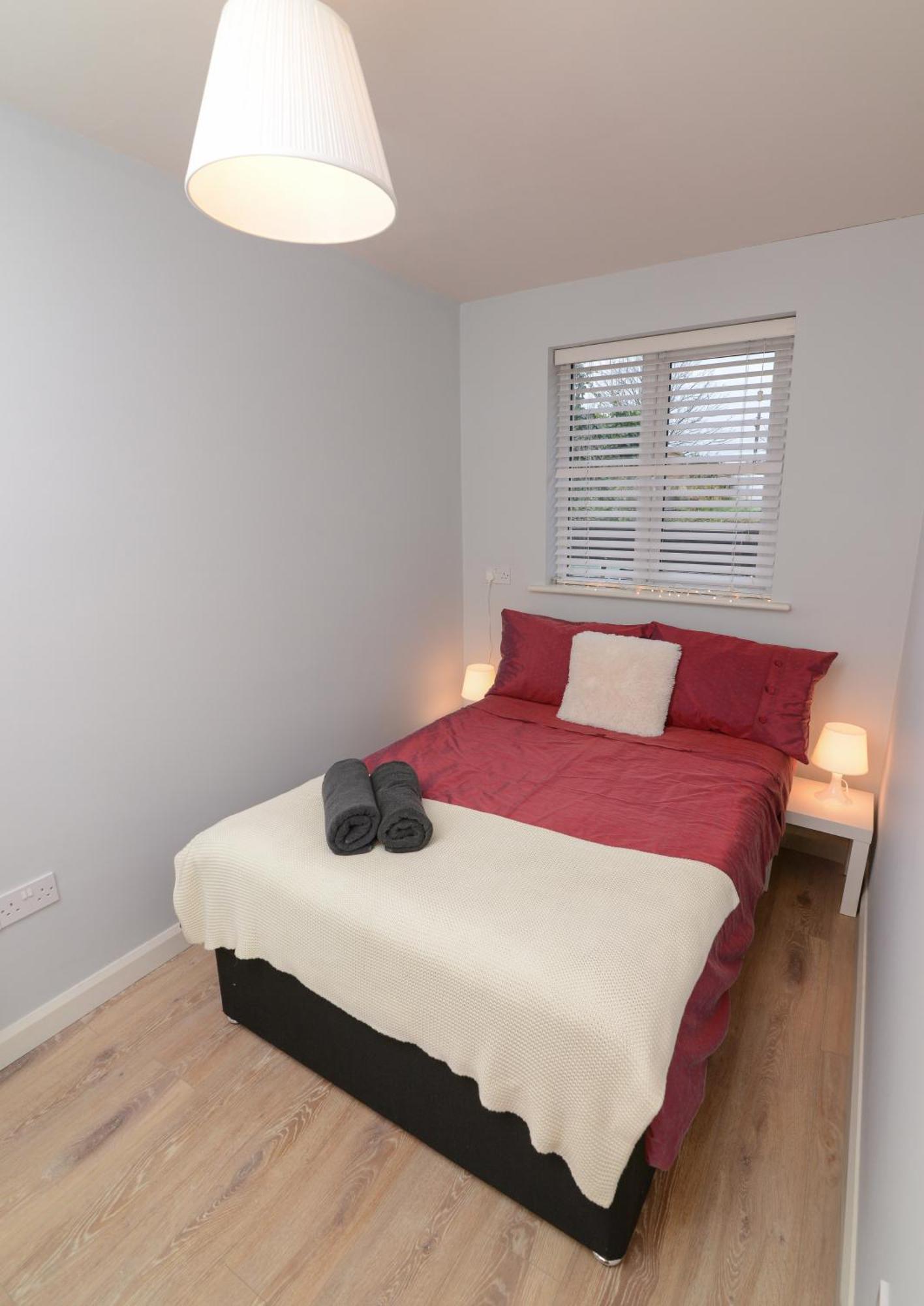 Apartment The Red Keep Fab Location - Two Bed - Two Bathrooms -townhouse