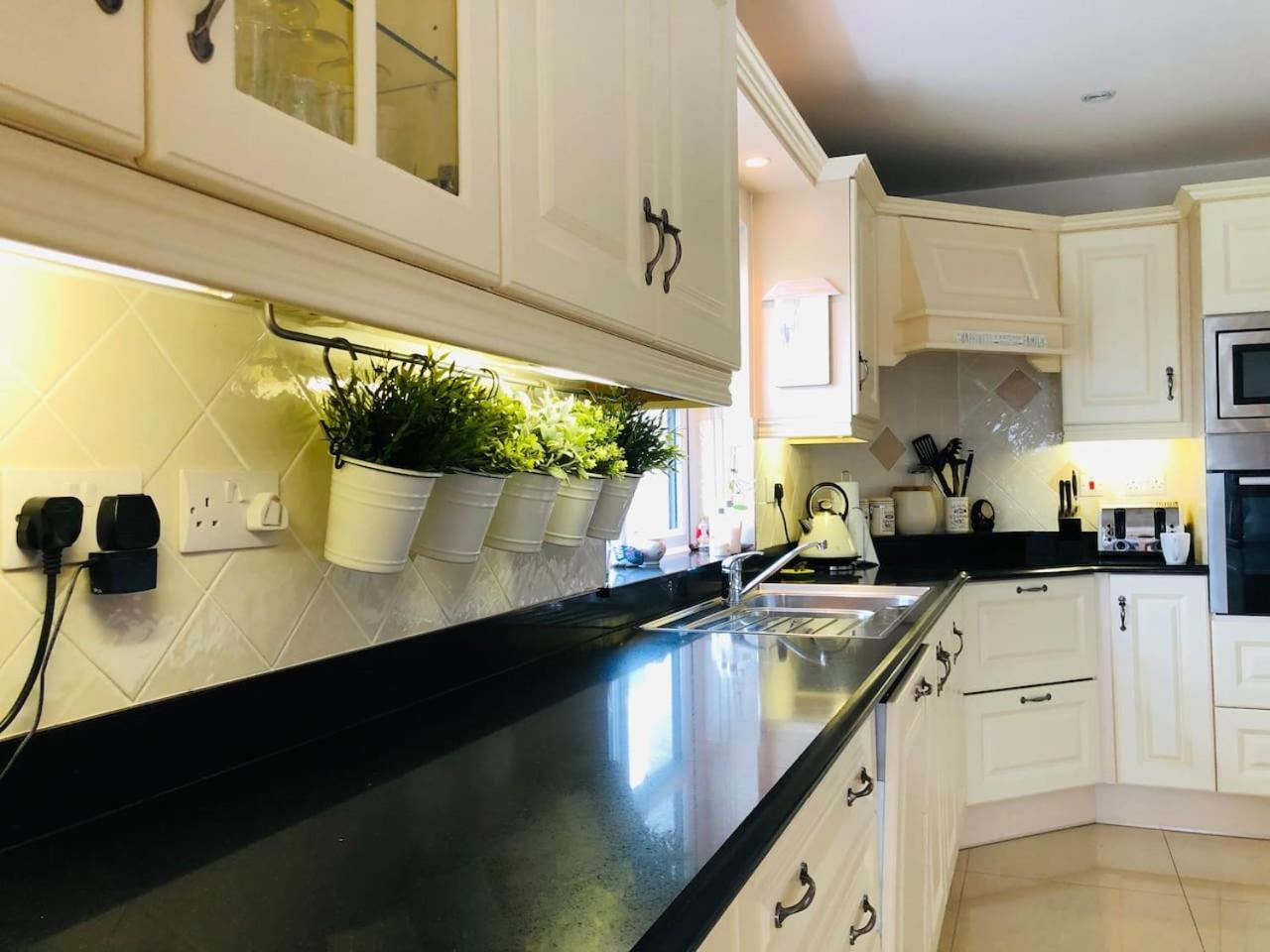 Holiday home Connemara. 3 Bedroom, 8 Bed, Galway