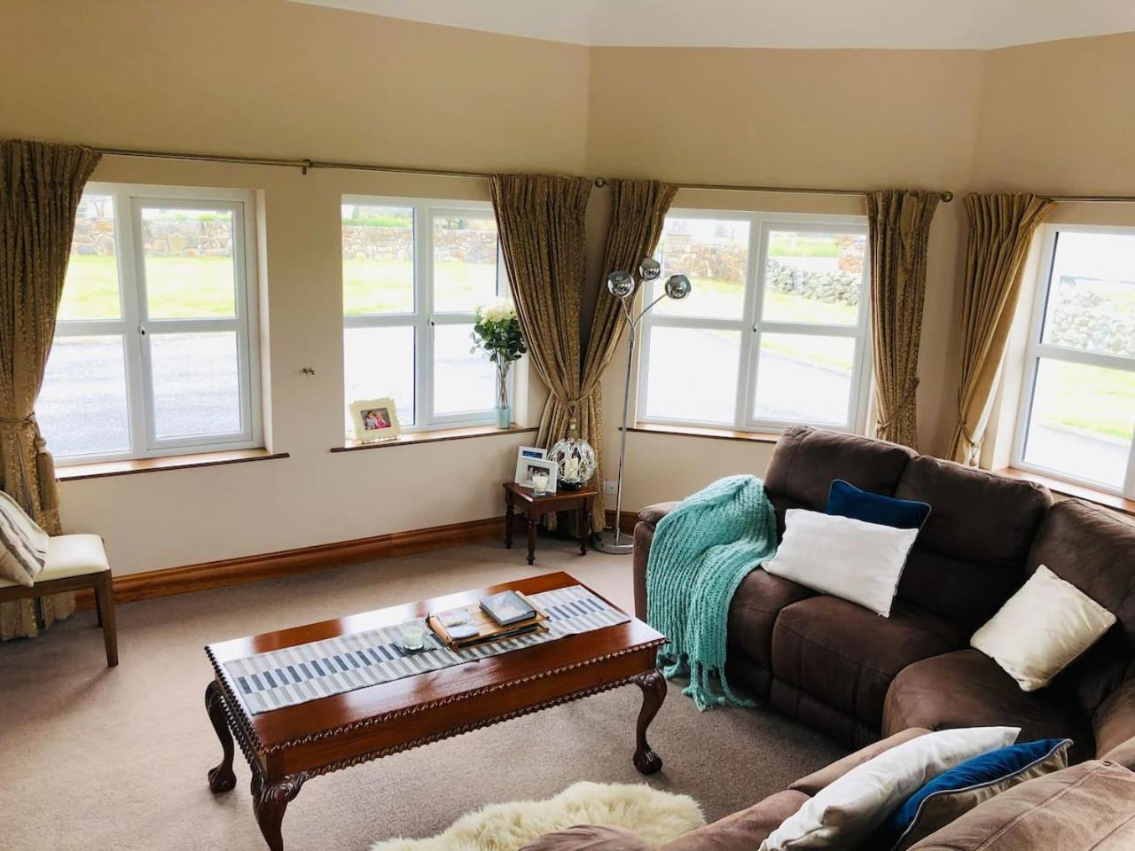 Holiday home Connemara. 3 Bedroom, 8 Bed, Galway