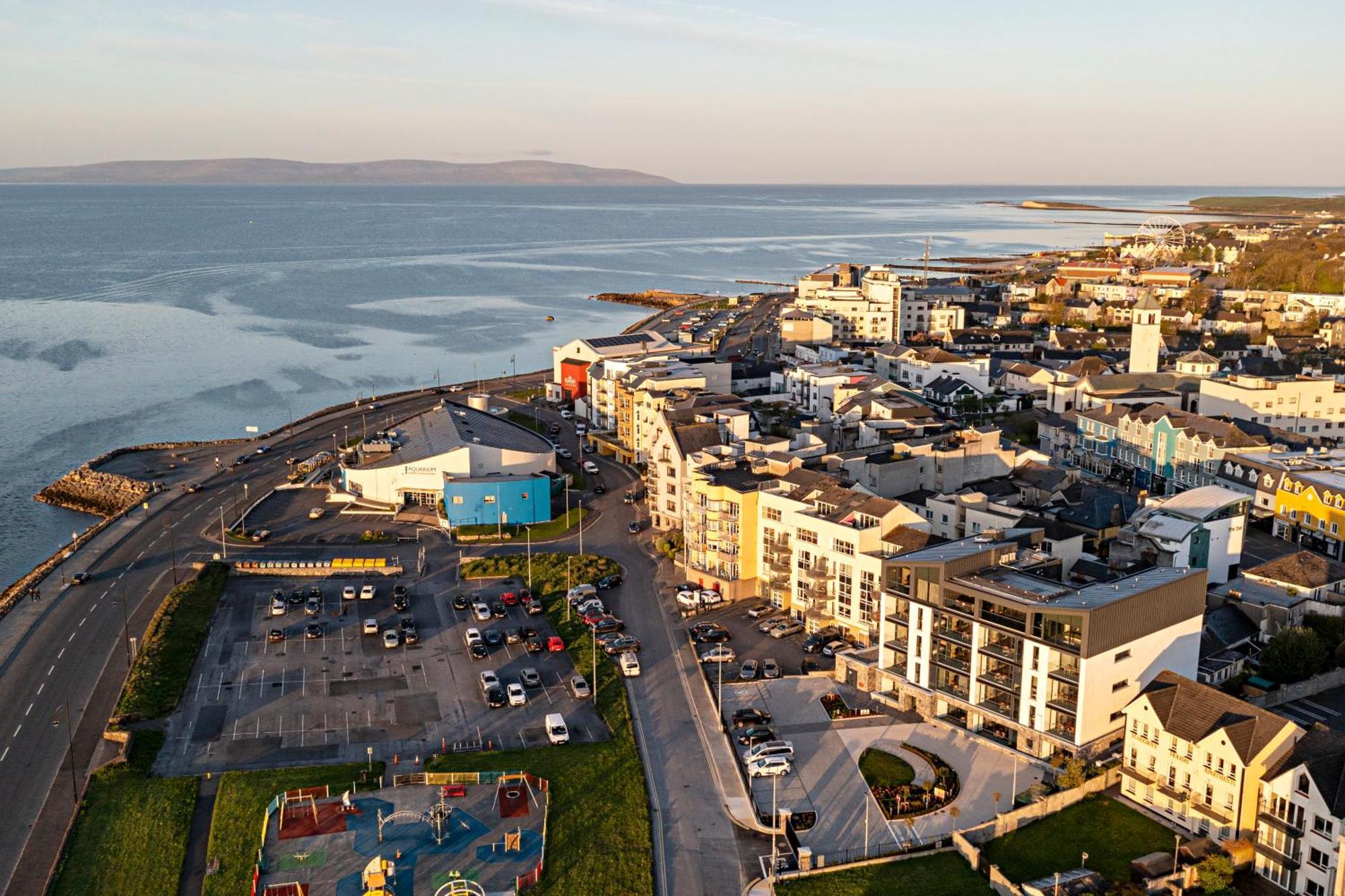 Shoreline * Galway