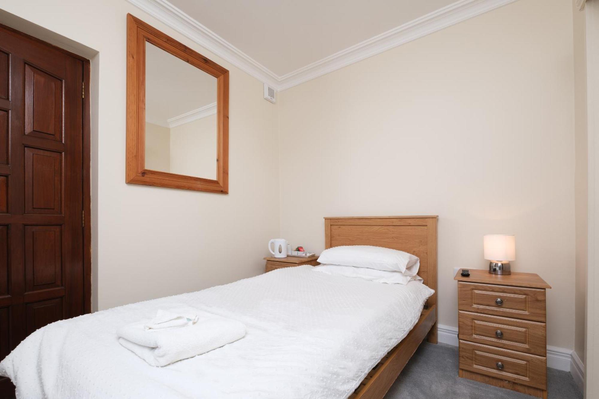 Bed & Breakfast Four Seasons 3*