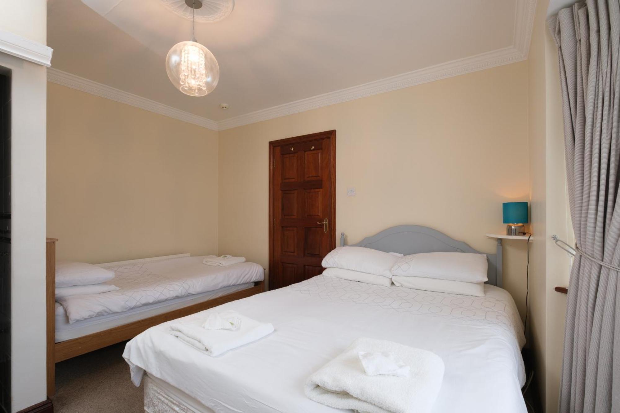 Bed & Breakfast Four Seasons Galway