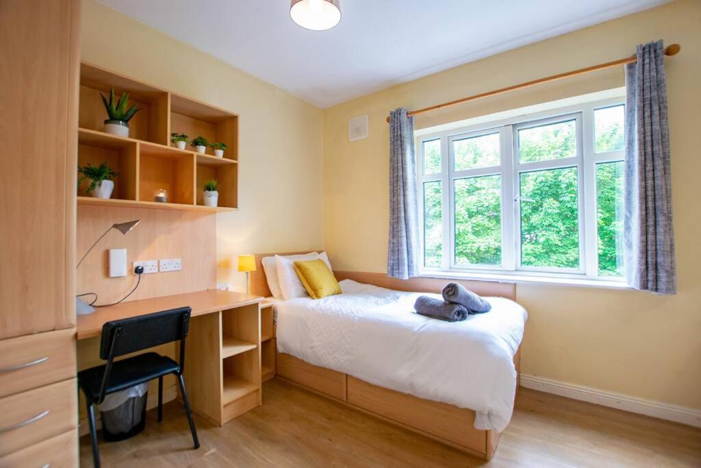 Holiday home 31 - Stunning Duplex By Shortstays *