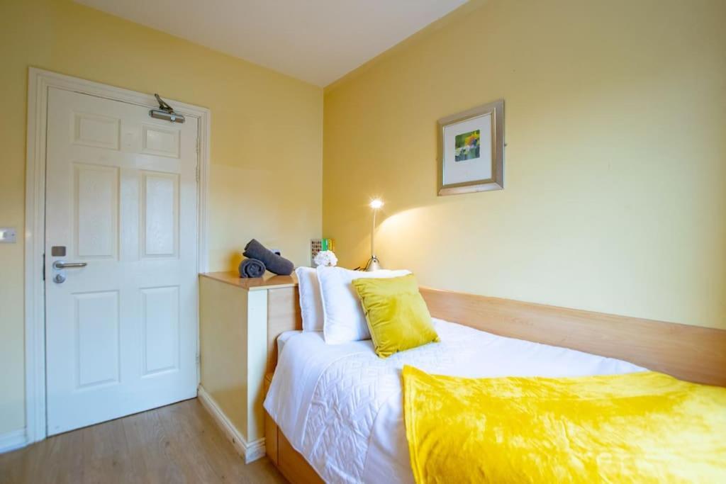 31 - Stunning Duplex By Shortstays Holiday home