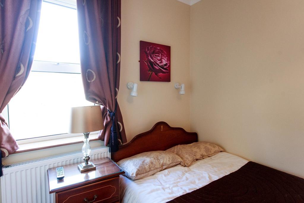 Bay View Guest House And B&B 3*