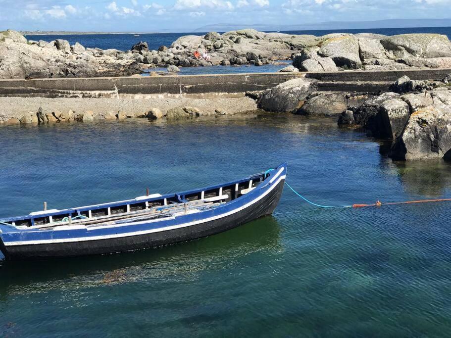 Curlews Rest - Gateway To The Aran Islands Apartment *