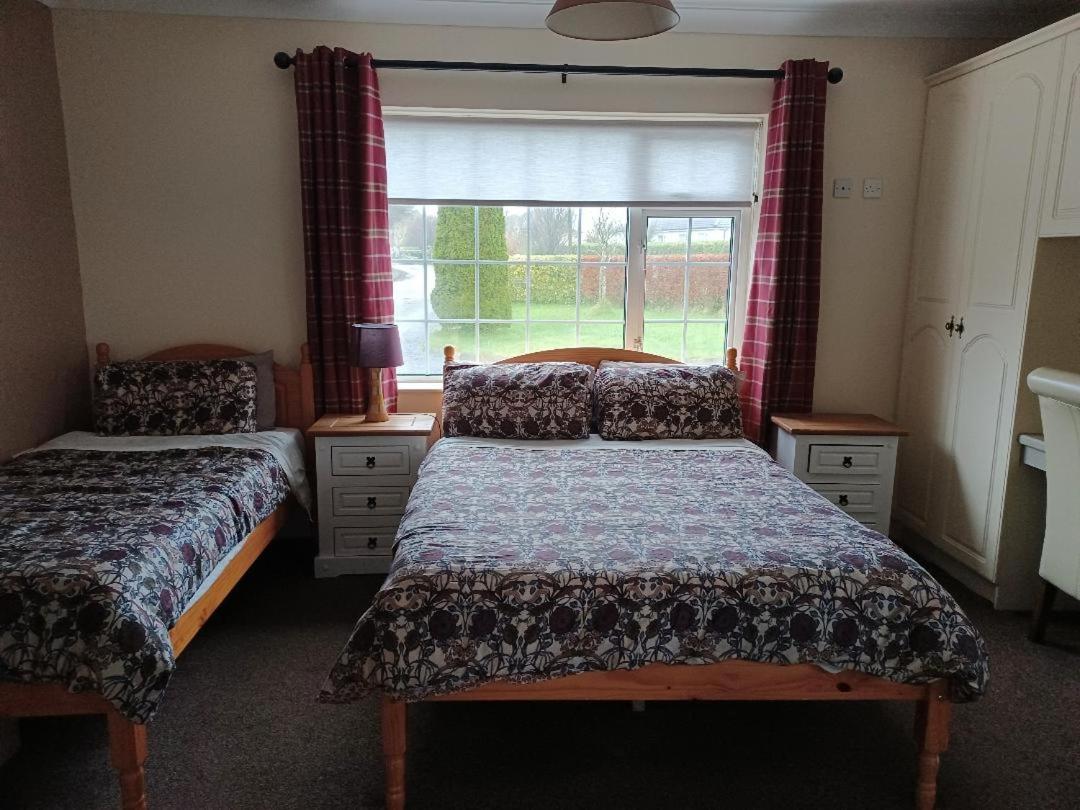 Holiday home Cloonboo With Tours Sleeps 12 *