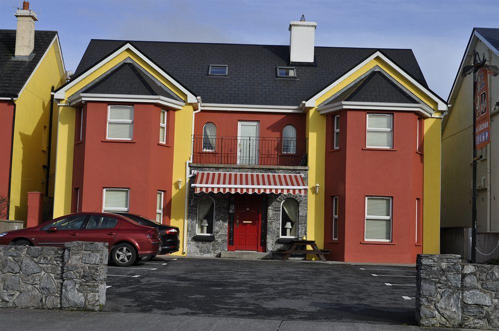 Amber Heights 3* Galway