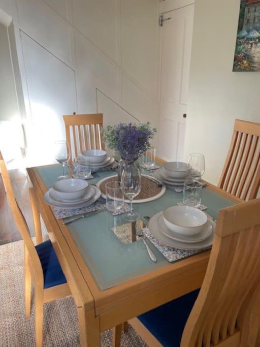 Villa Charming House On Taylors Hill With Free Parking
