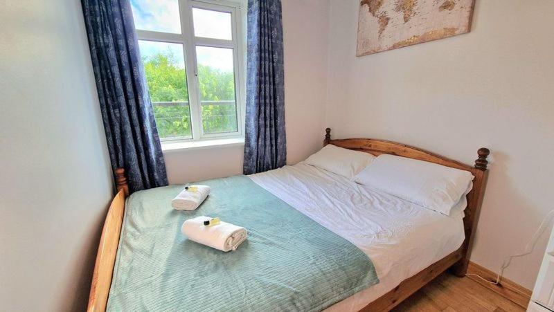 3 Bedroom Centre Apartment *