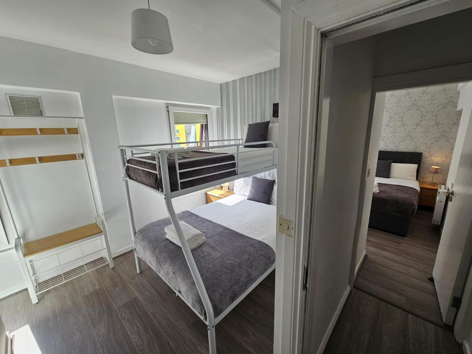 Mary Street Apartment