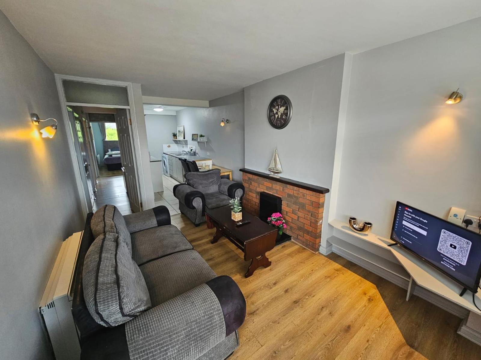 Apartment 5 Newcastle Court
