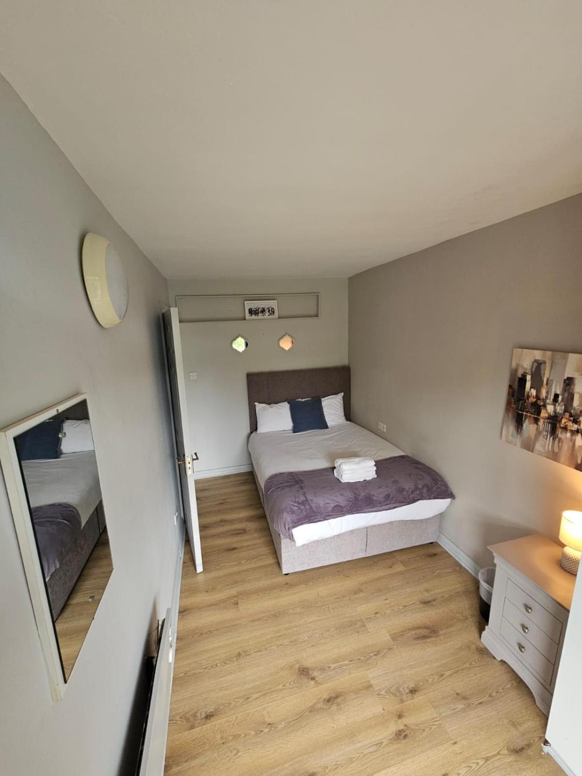 Apartment 5 Newcastle Court *