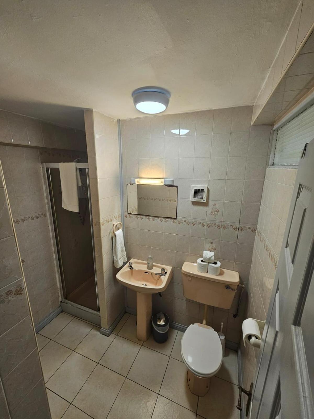 5 Newcastle Court *
