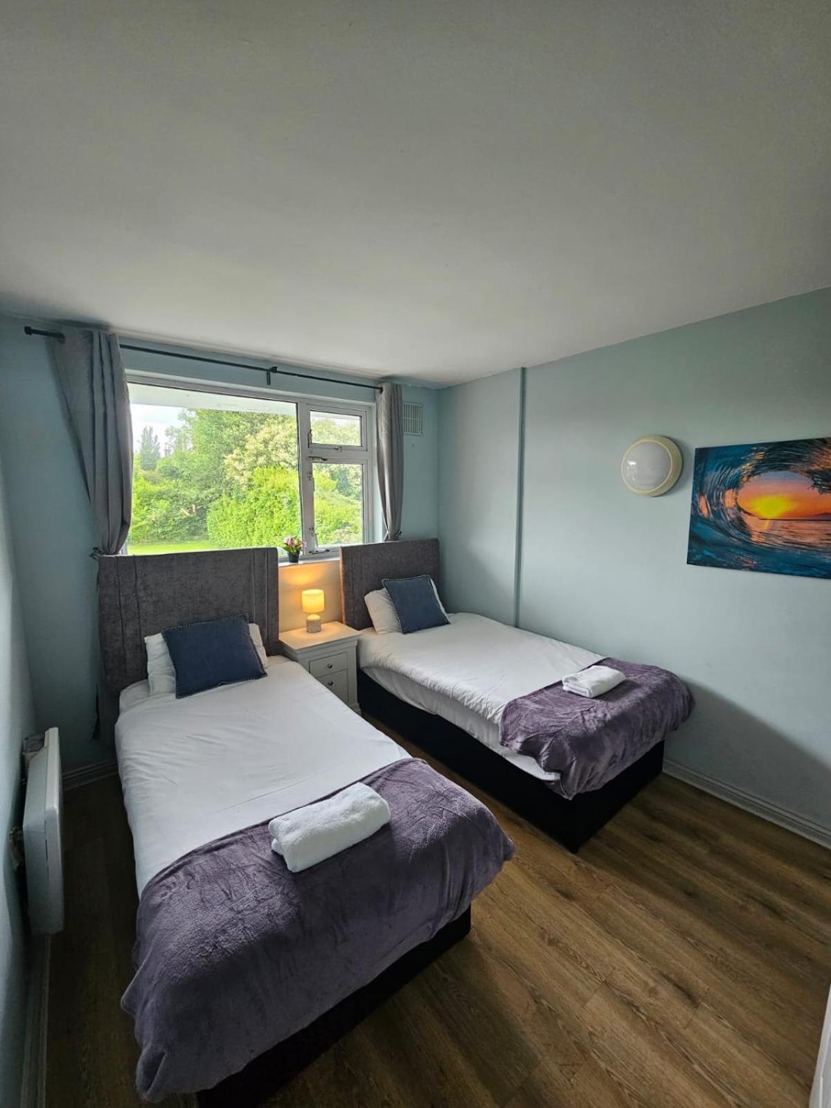5 Newcastle Court Apartment *