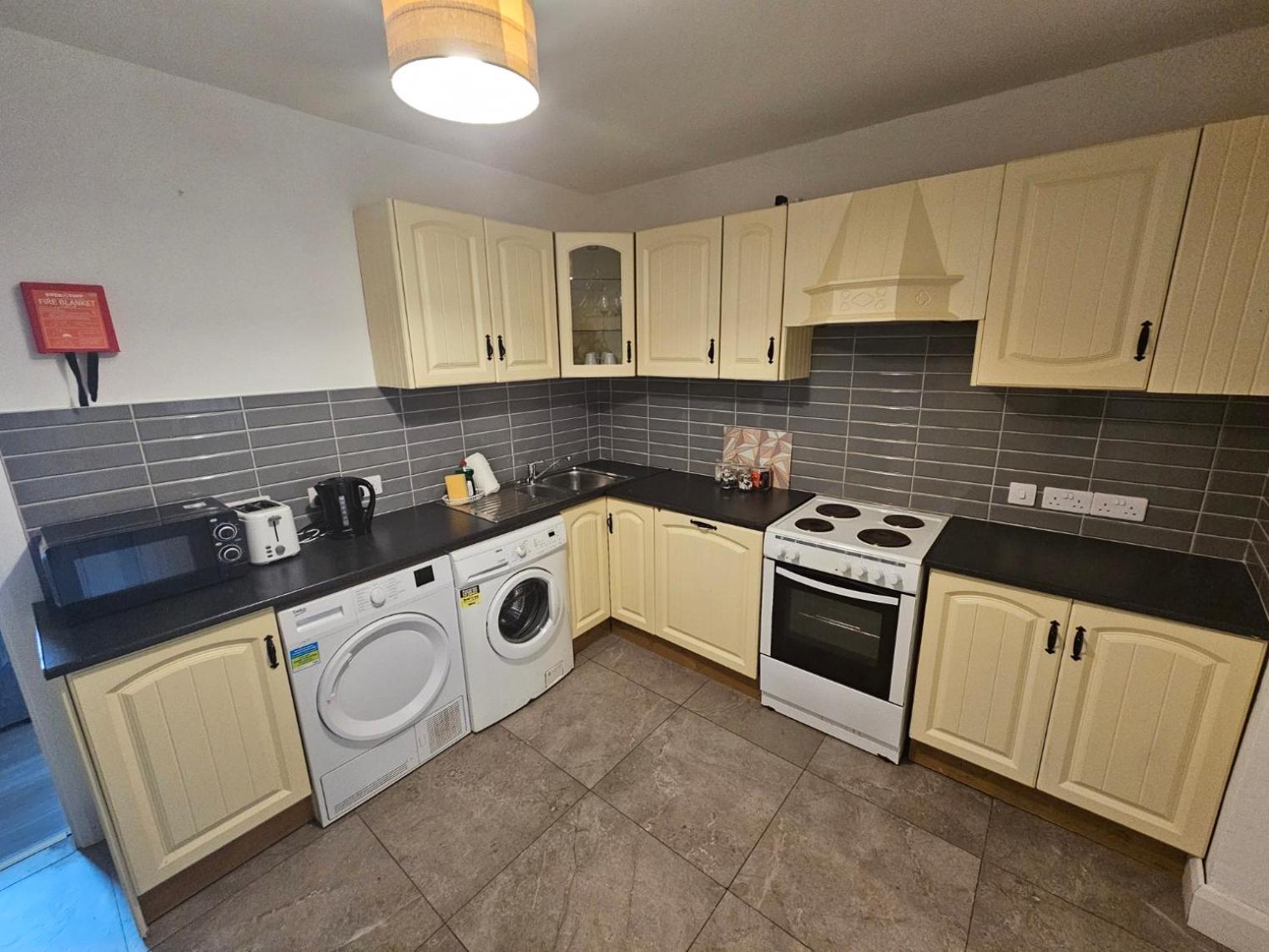 Eyre Square Lane Apartment *