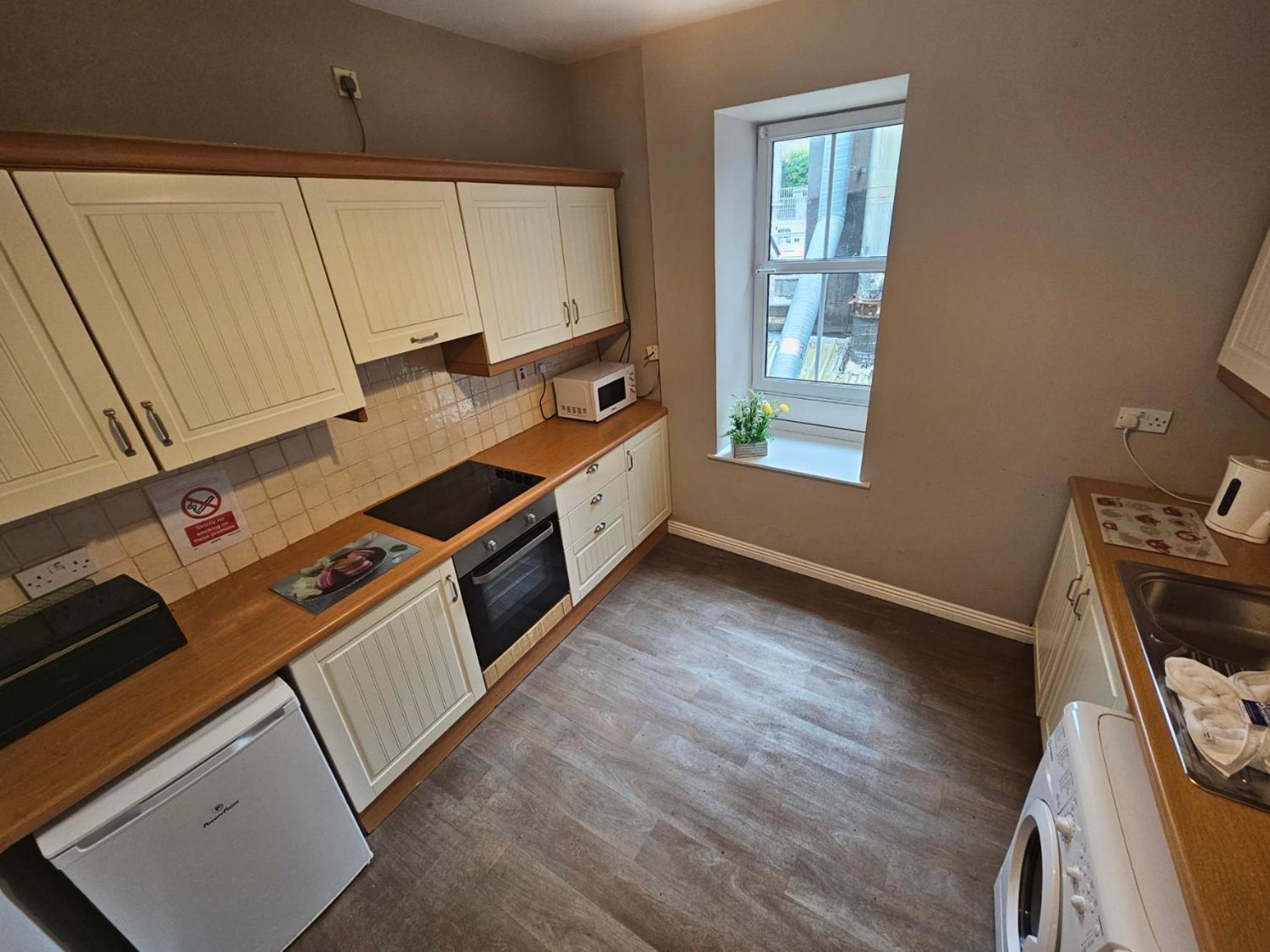Latin Quarter Townhouse Apartment *