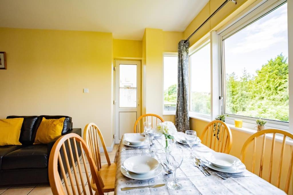 Apartment 55 - Spacious Three Bed With Parking Galway