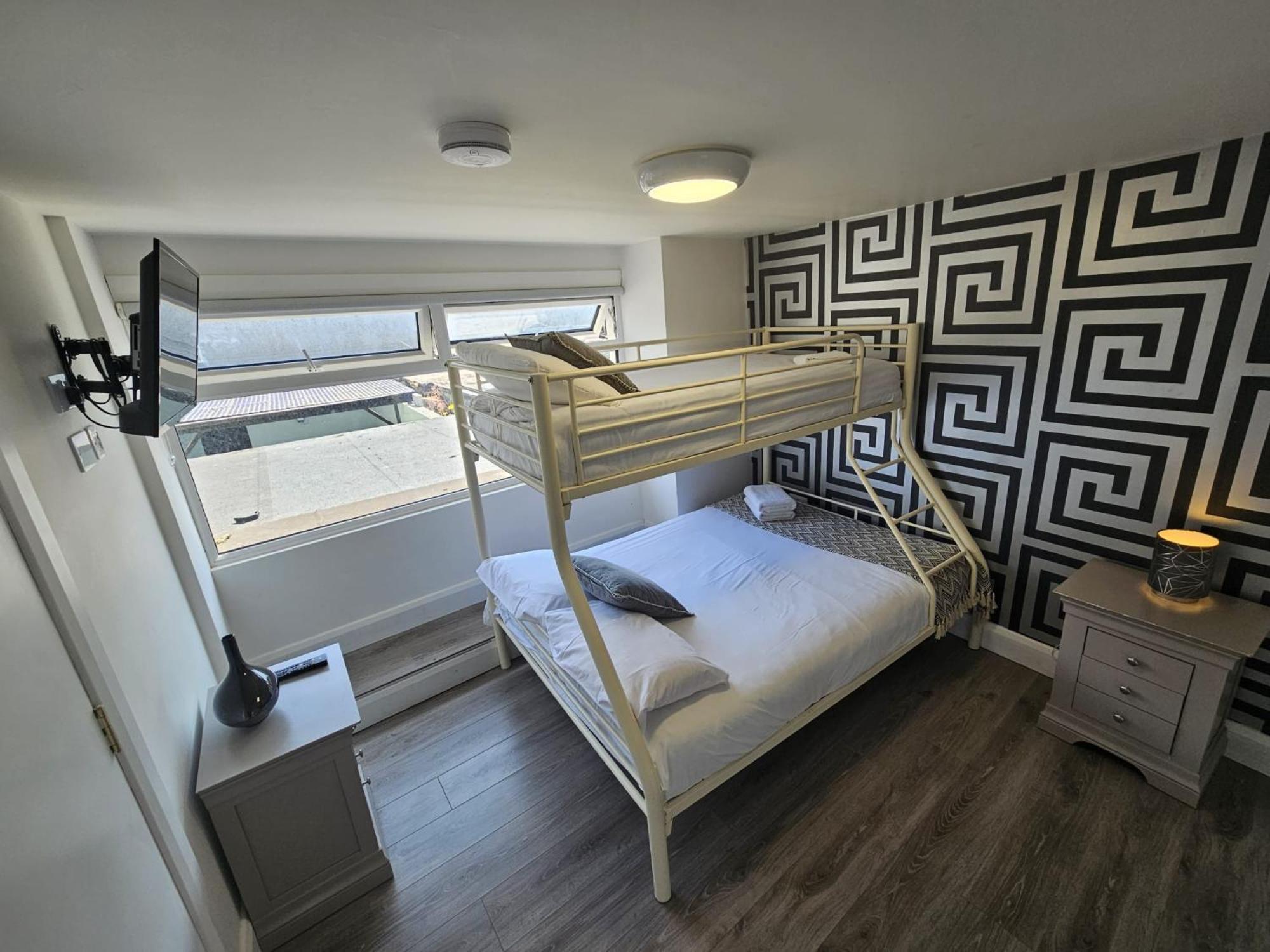 Eyre Square Centre House With Hot Tub Apartment Galway