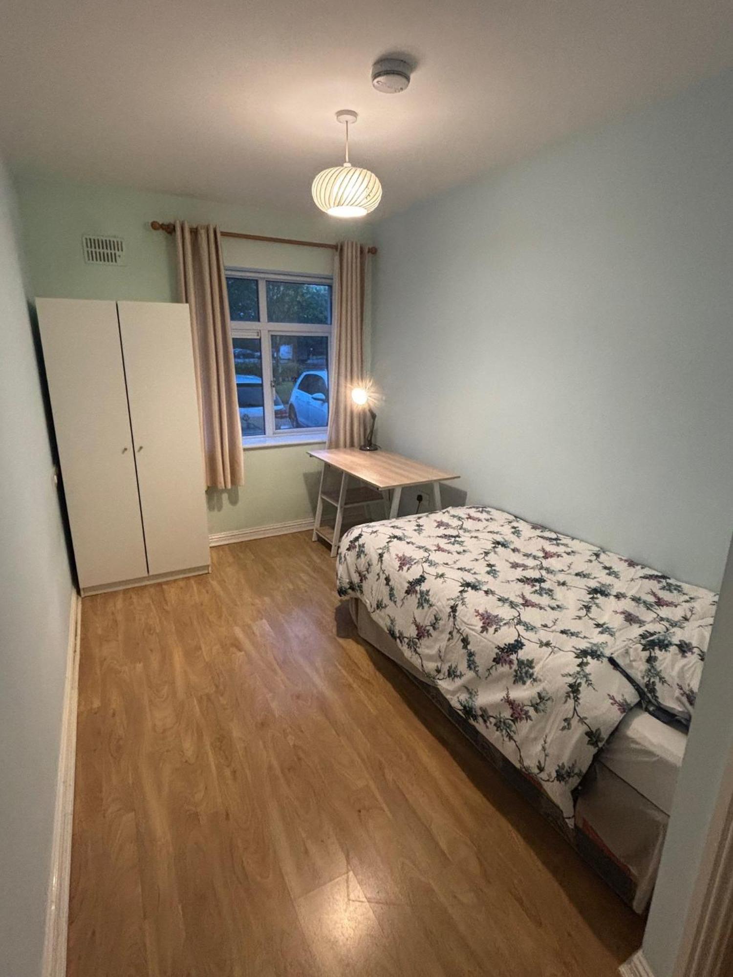 No. 50 Gleann Na Ri Apartments, Remore, Apartment Galway