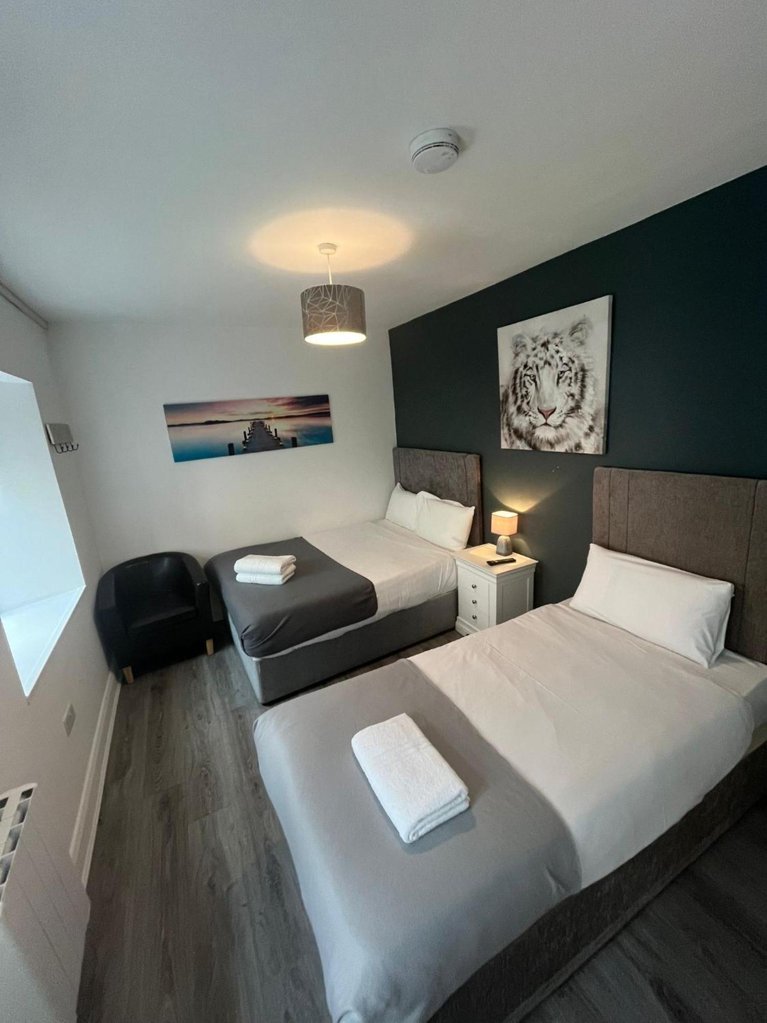 6 Eyre Square Lane Apartment