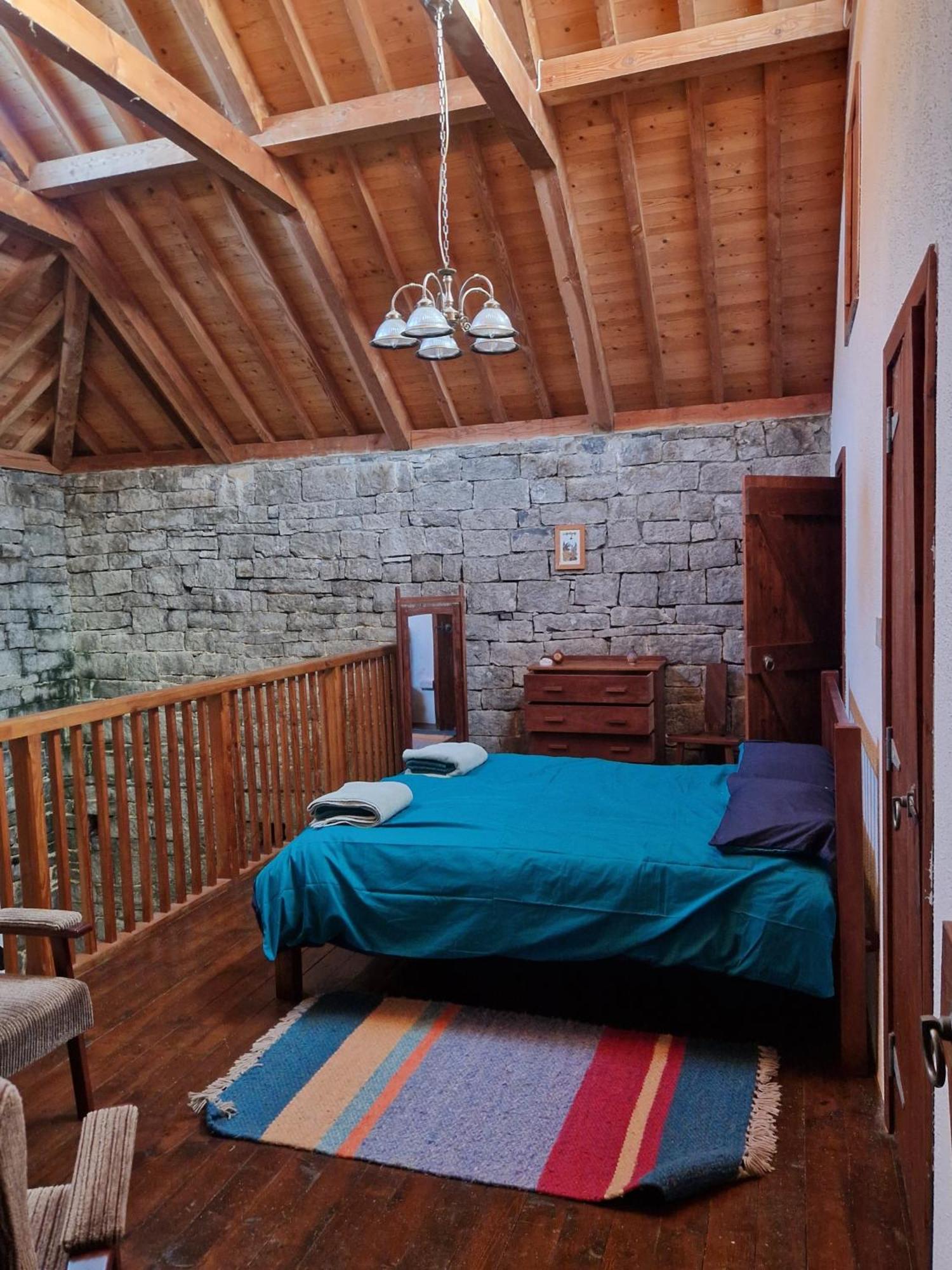 Holiday home Ballindooley Castle