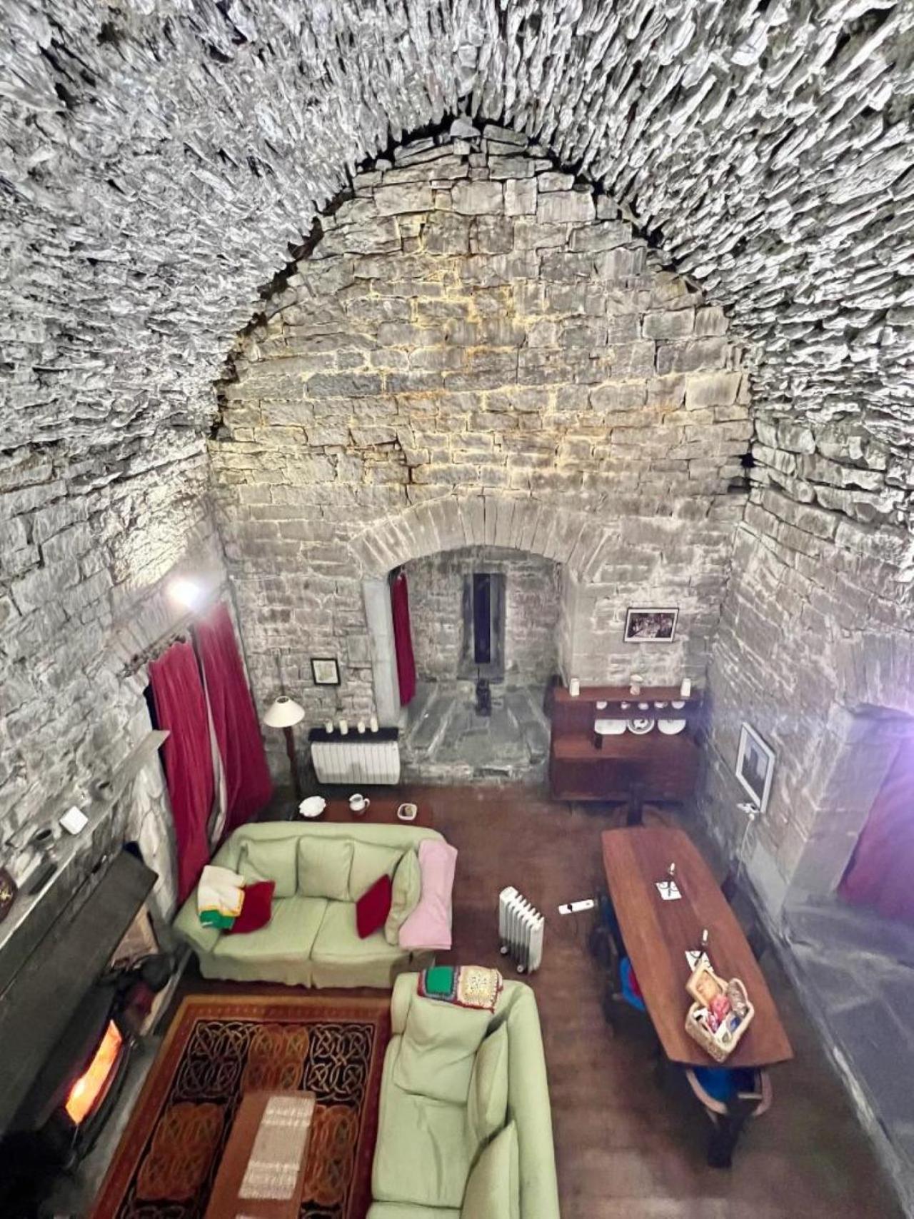 Ballindooley Castle Holiday home Galway