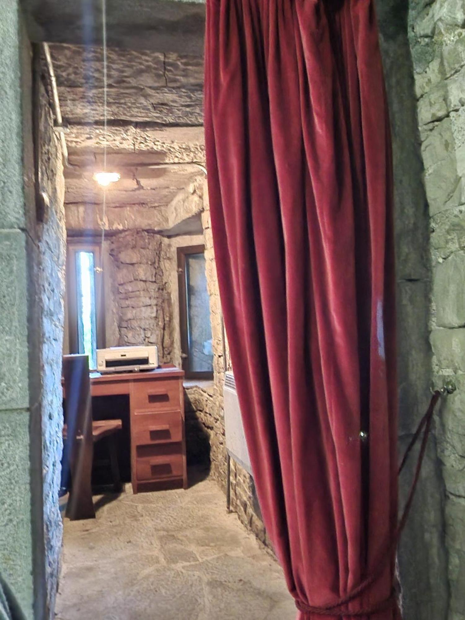 Ballindooley Castle *