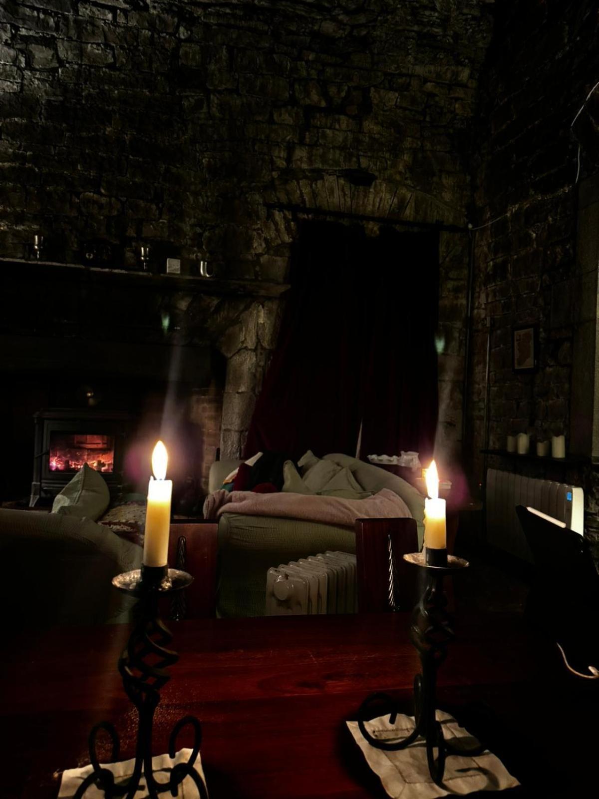 Ballindooley Castle Holiday home *
