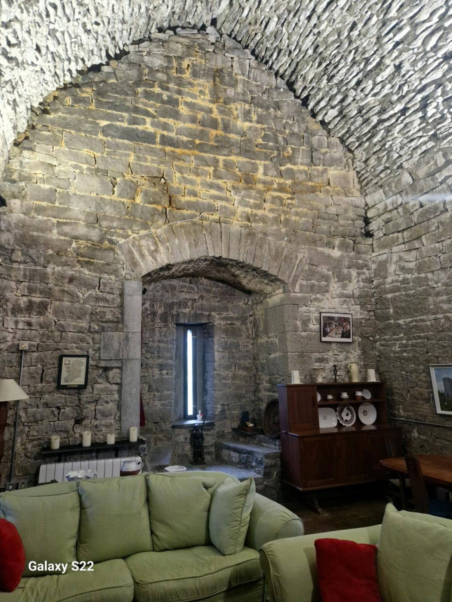 Ballindooley Castle * Galway