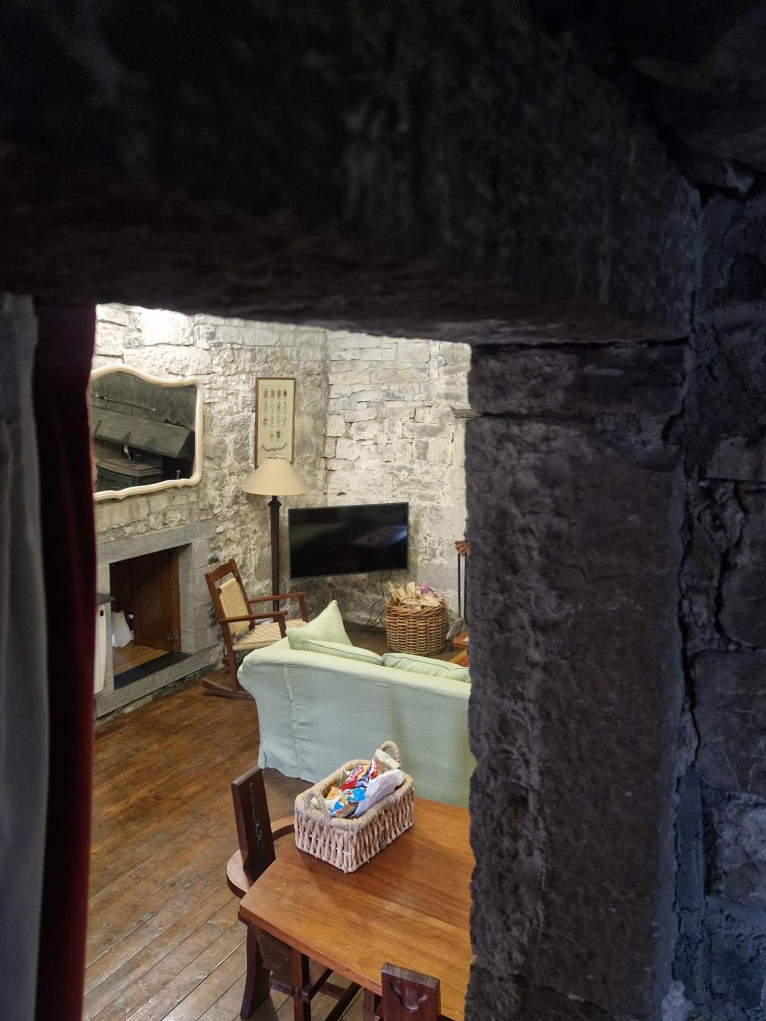 Ballindooley Castle