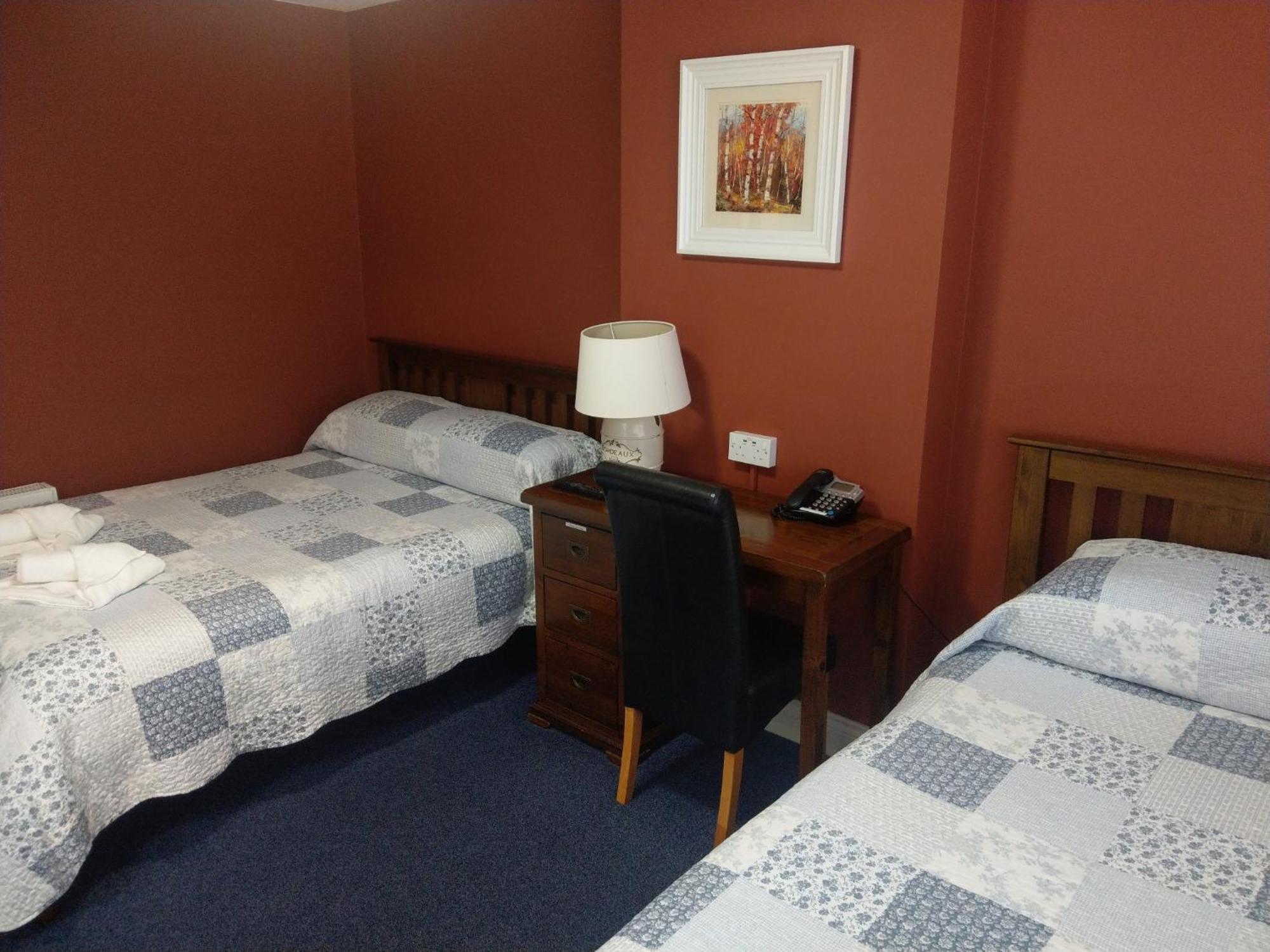 Ash Grove House Bed & Breakfast 2*