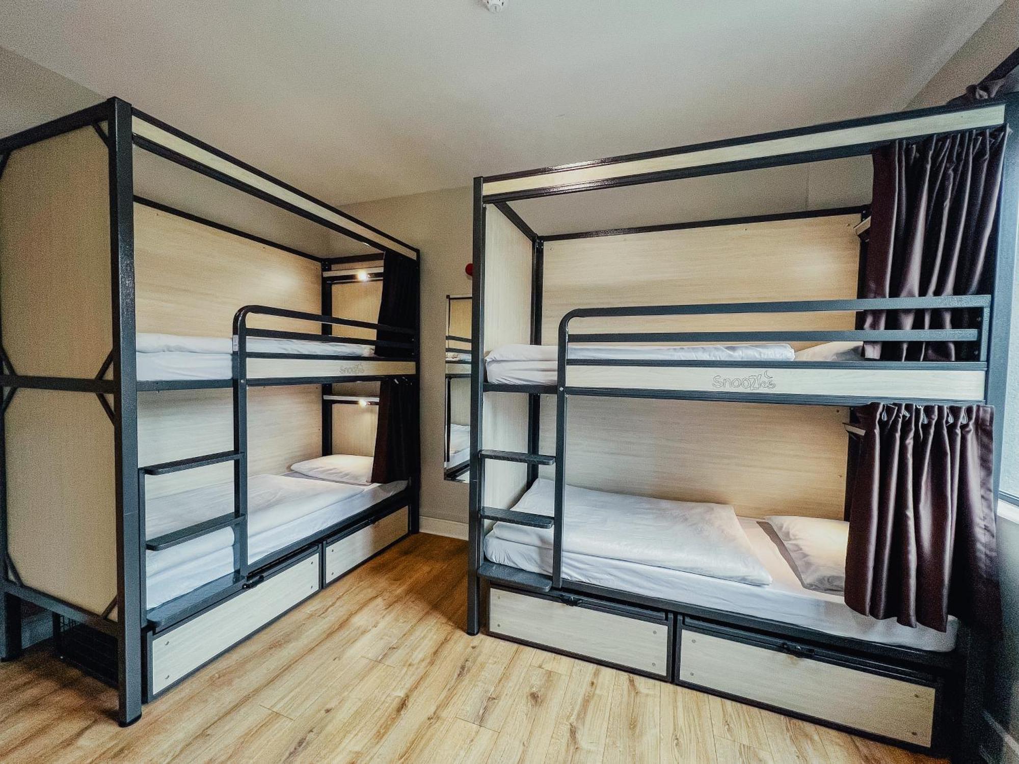 Snoozles Centre Hostel Galway