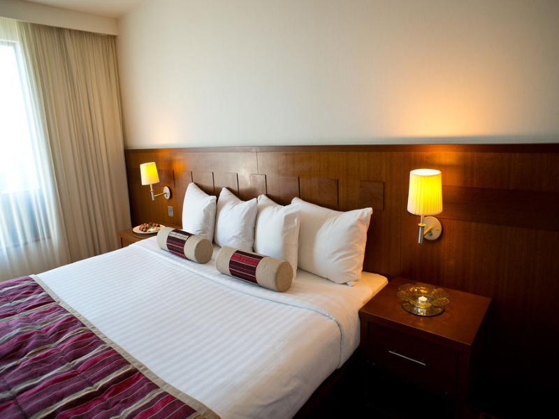 Maldron Sandy Road Hotel 4*