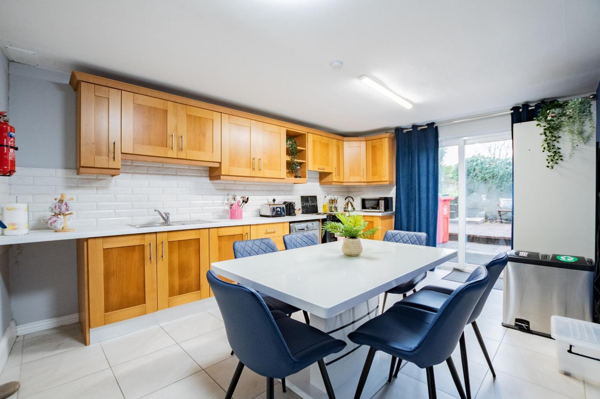 Holiday home Tropical Vibes In The Of Tribes Galway