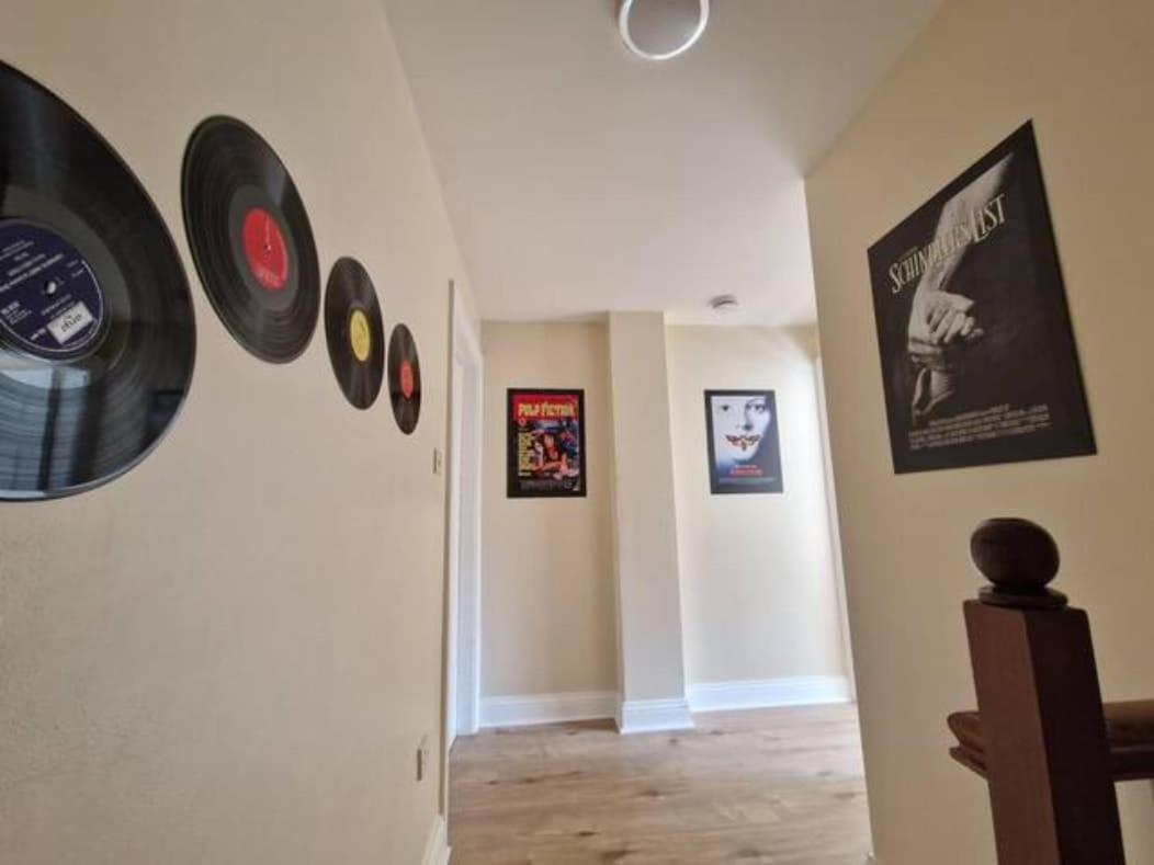 Colourful Centre Hideaway, Sleeps 6 Apartment