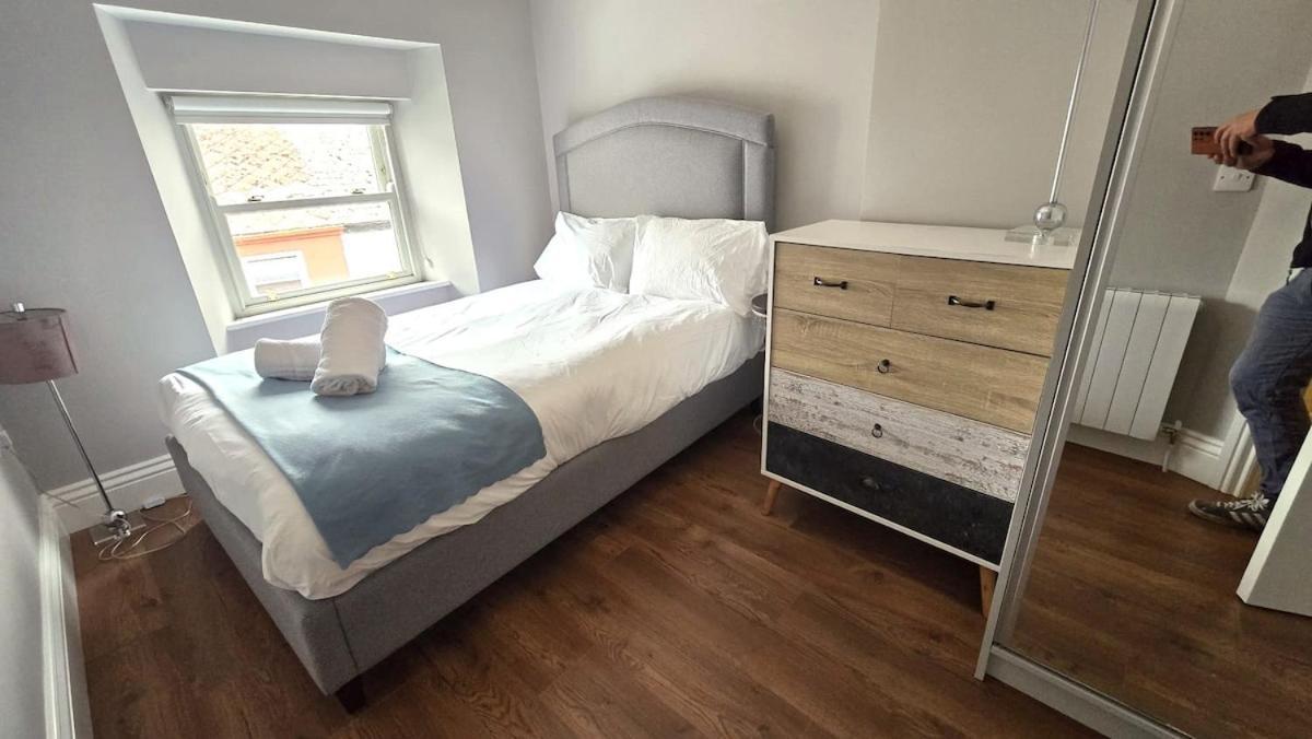 Modern Centre Luxury - Sleeps 6 Apartment Galway