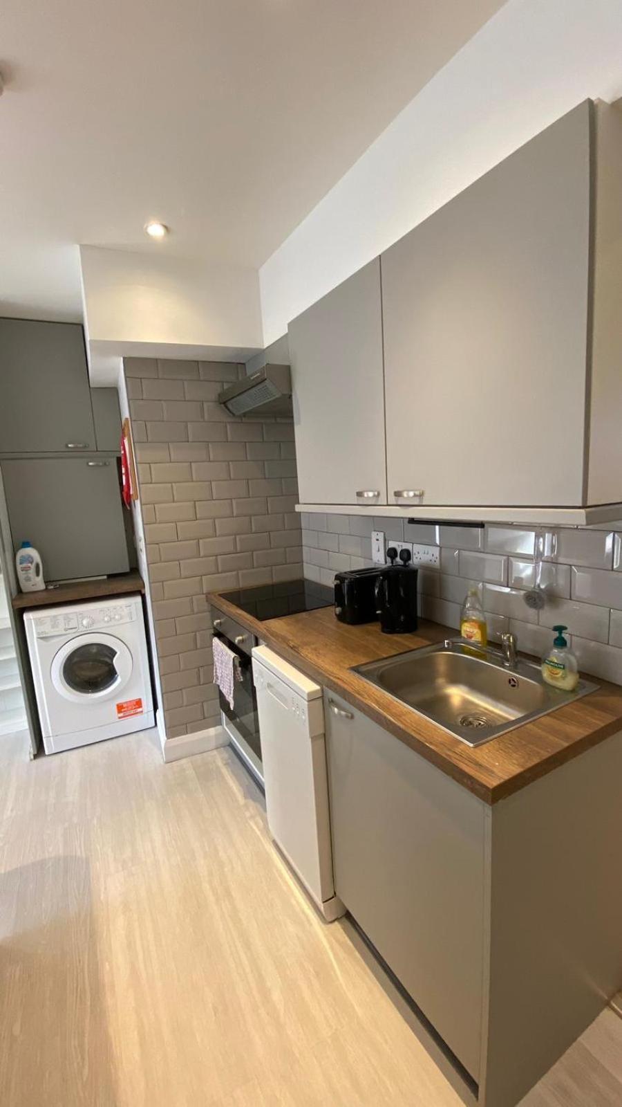 Apartment Famous Westend Of Galway, 1 Bed *
