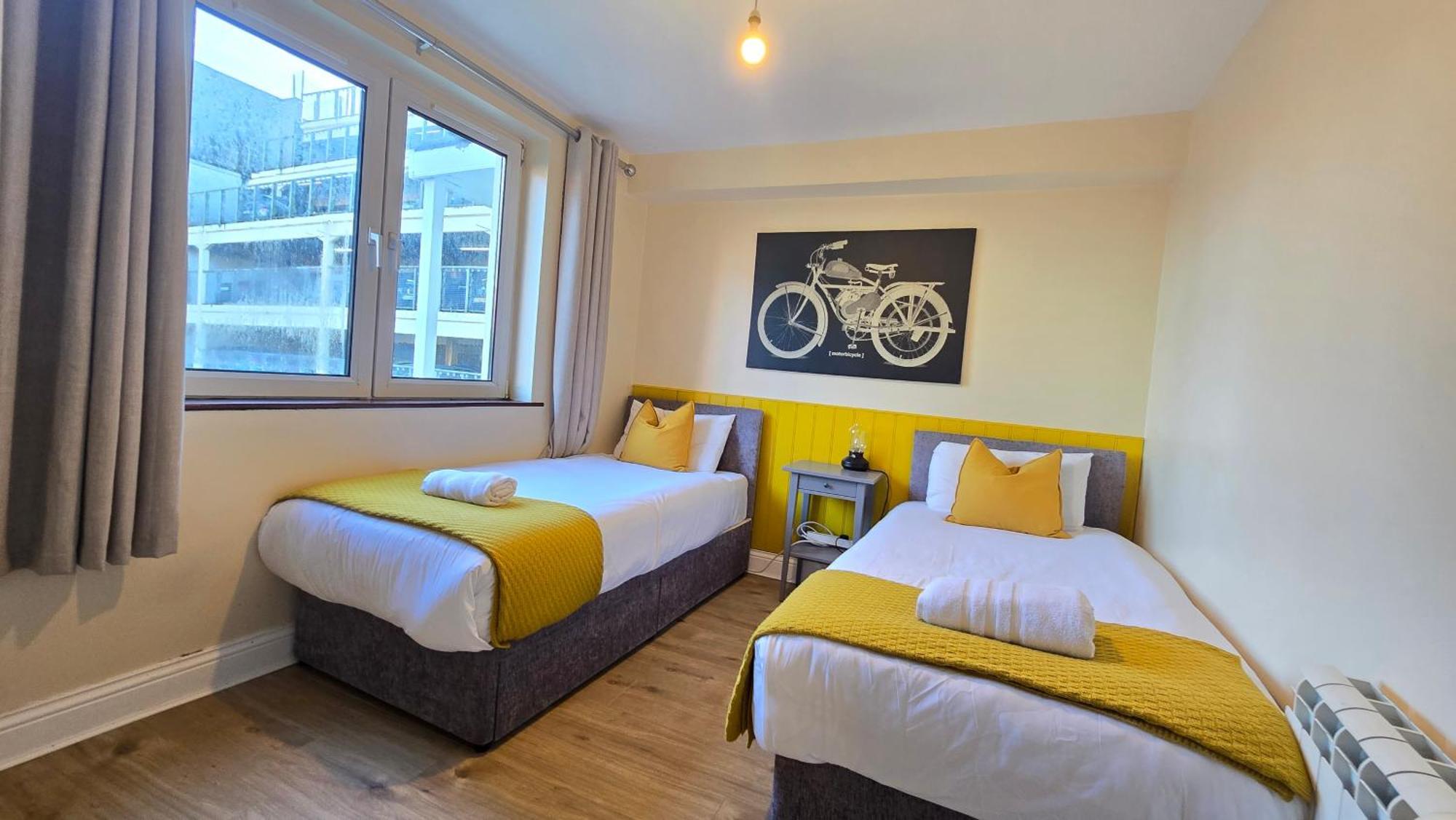 Apartment Colourful Centre Hideaway, Sleeps 6 Galway