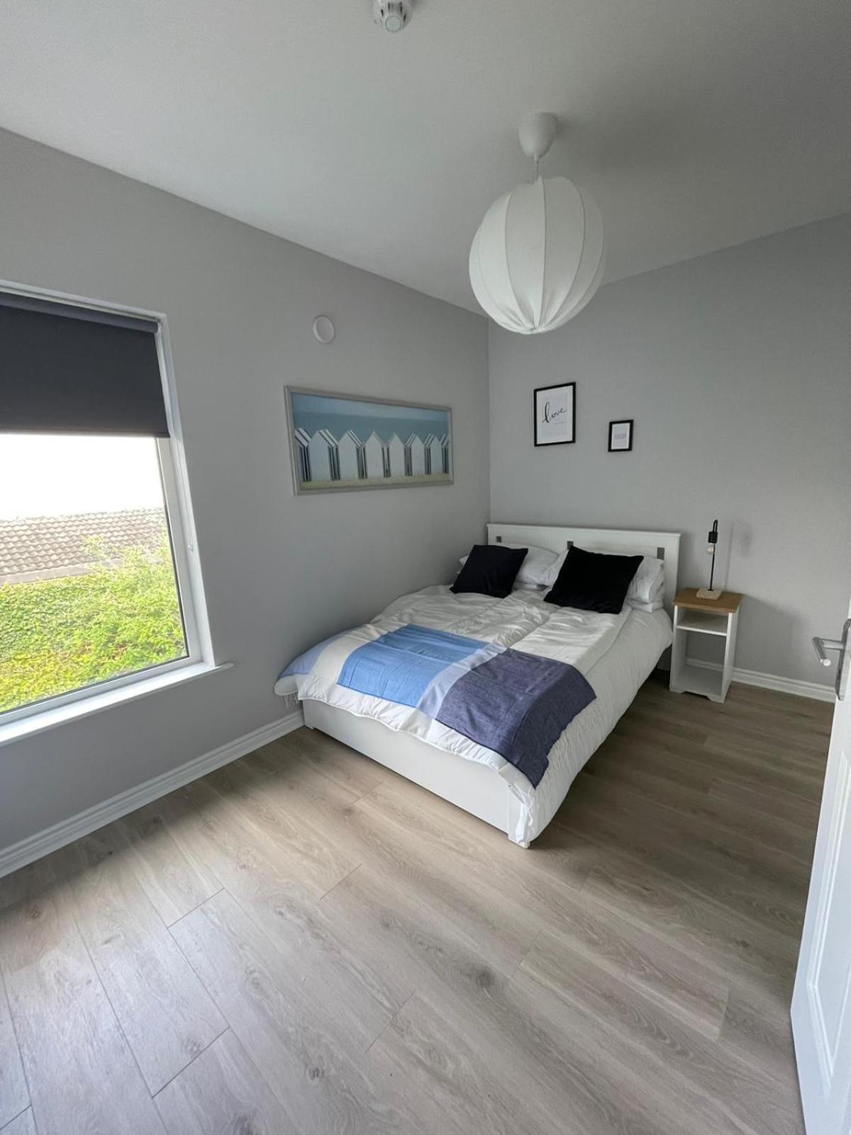 Apartment Modern And Spacious Apt5 Sleeps 6 Free Parking Galway