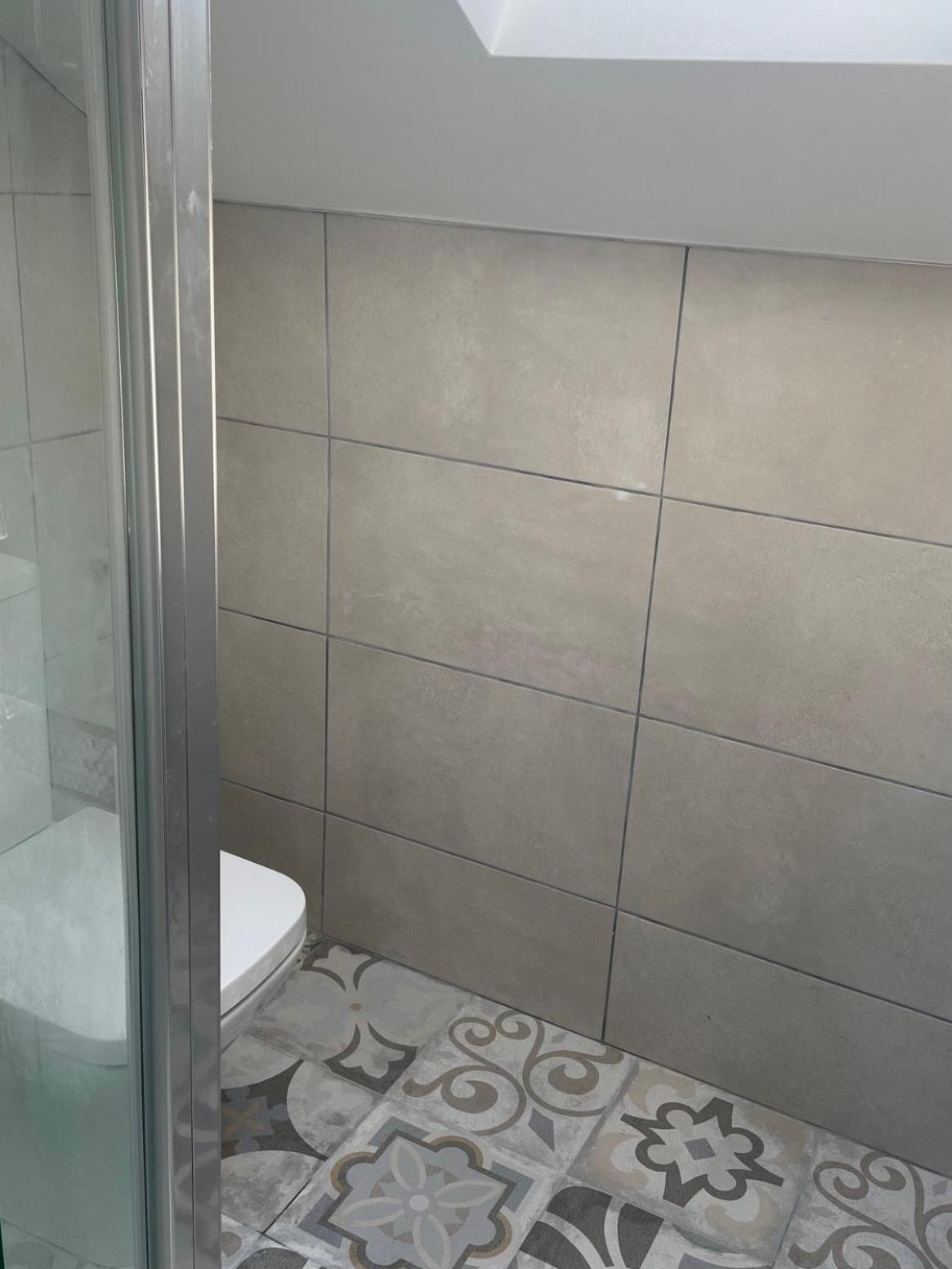 Modern And Spacious Apt5 Sleeps 6 Free Parking Apartment *